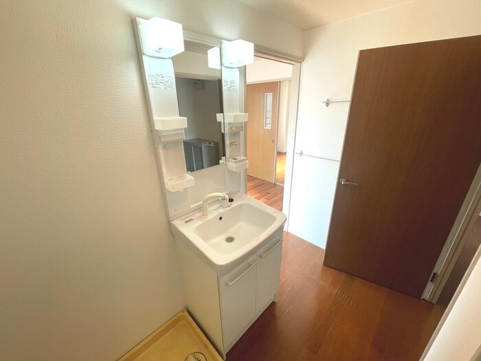 物件内観写真12　(洗面)