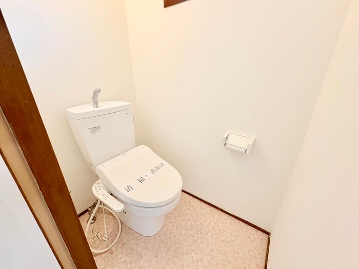 物件内観写真11　(トイレ)