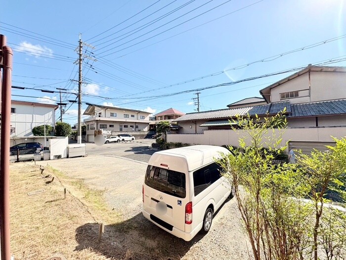 物件内観写真20　(室内からの展望)