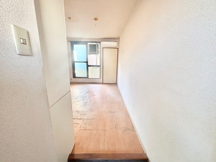 物件内観写真17　(廊下)