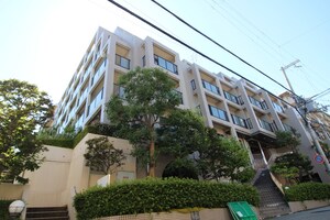ロイヤル苦楽園外観写真