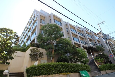 ロイヤル苦楽園外観写真