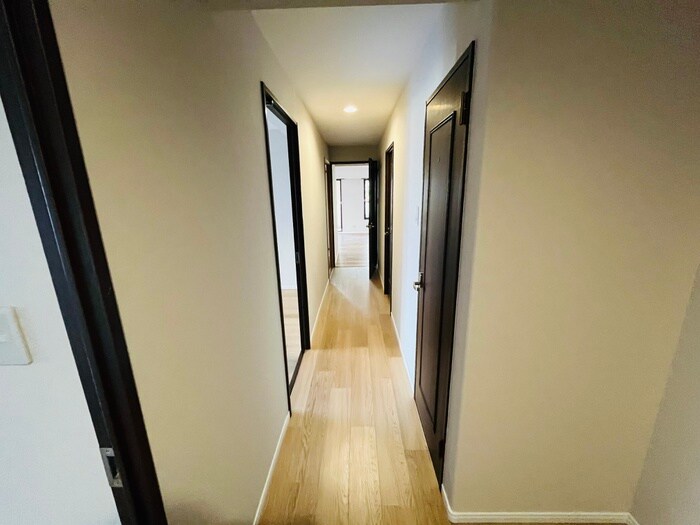 物件内観写真15　(廊下)