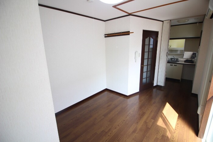 物件内観写真13　(居室)