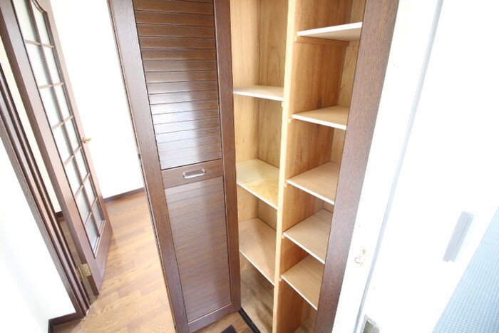 物件内観写真18　(靴箱)