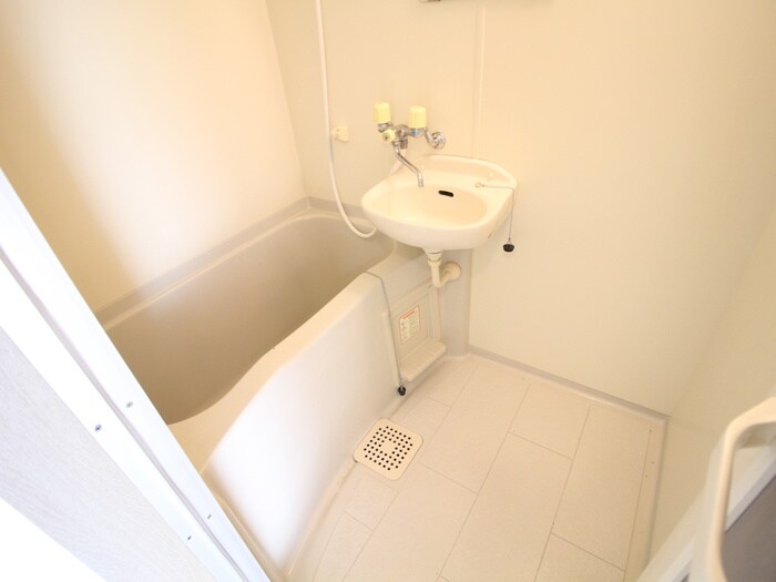 物件内観写真10　(バス／シャワールーム等)