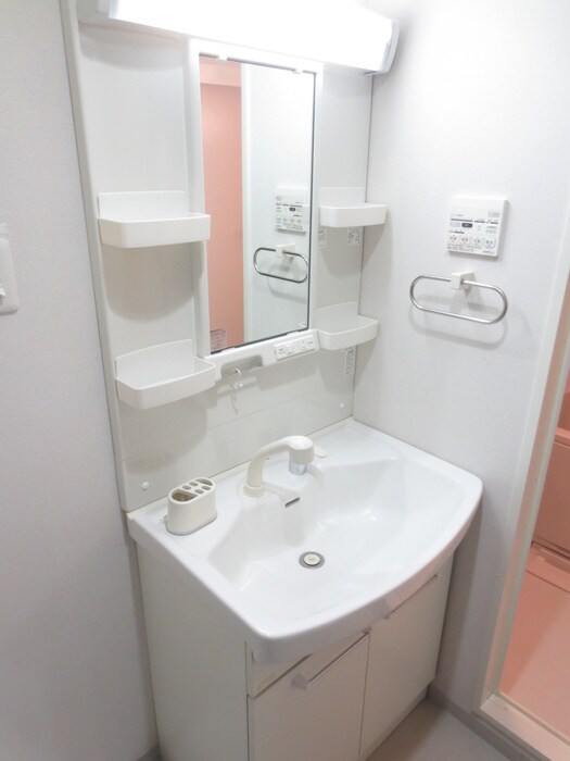 物件内観写真10　(洗面)