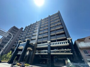 PHOERME TENNOJI East外観写真