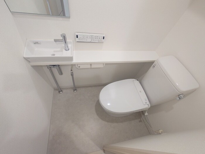 物件内観写真13　(トイレ)