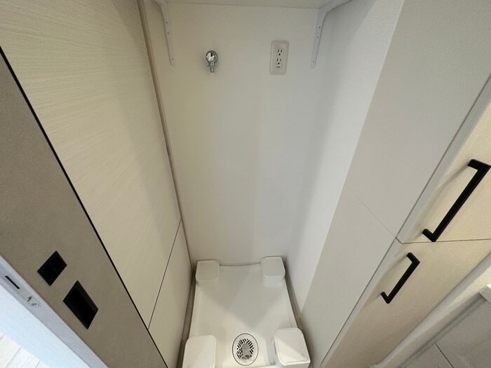 物件内観写真14　(洗濯機置場)