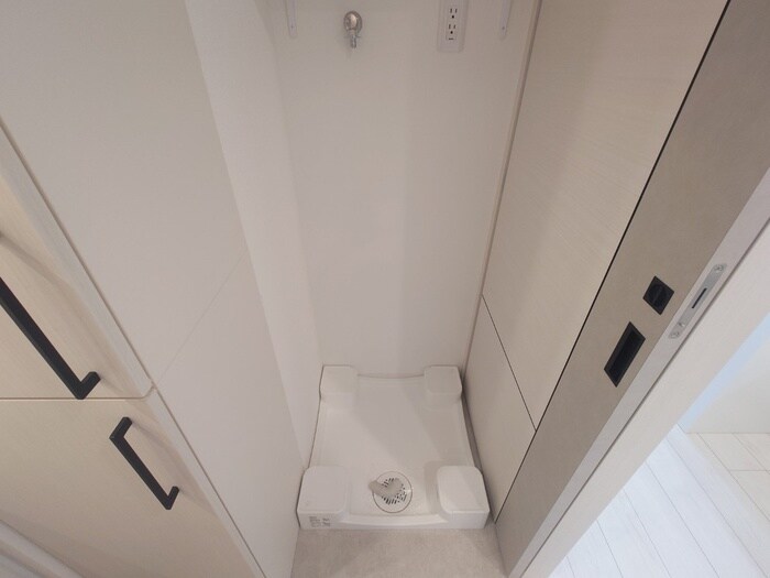 物件内観写真15　(洗濯機置場)