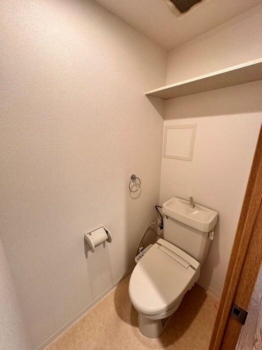 物件内観写真12　(トイレ)