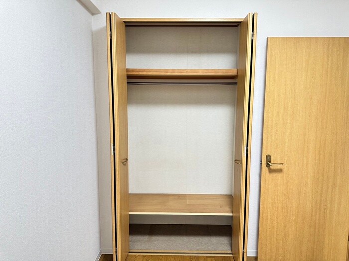 物件内観写真15　(収納)