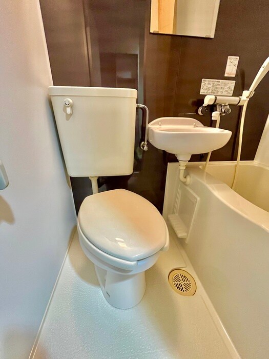 物件内観写真14　(トイレ)