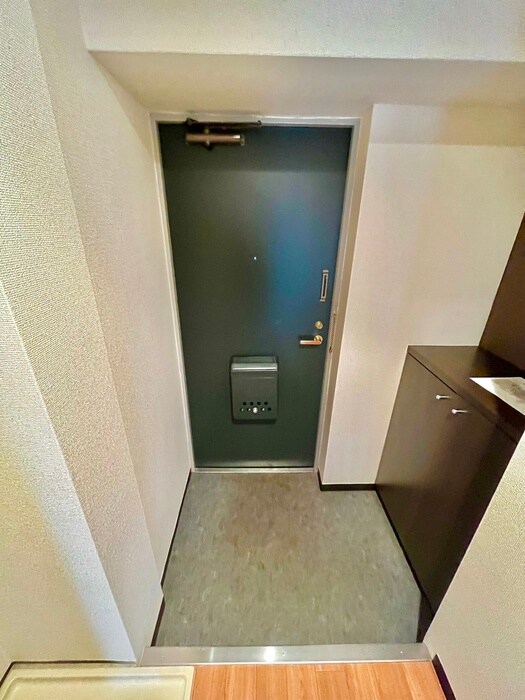 物件内観写真17　(玄関)