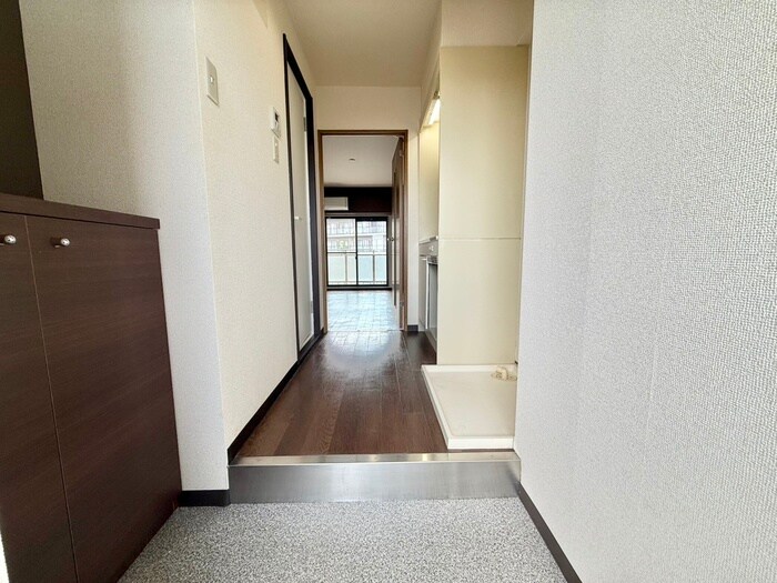 物件内観写真18　(廊下)