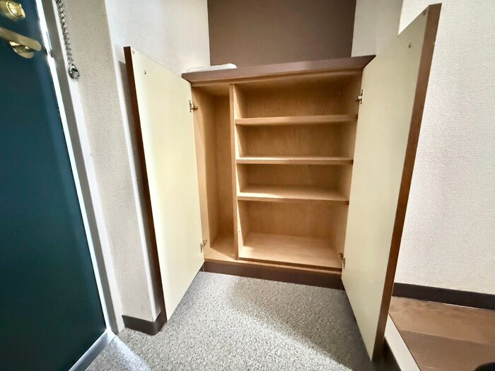 物件内観写真19　(靴箱)