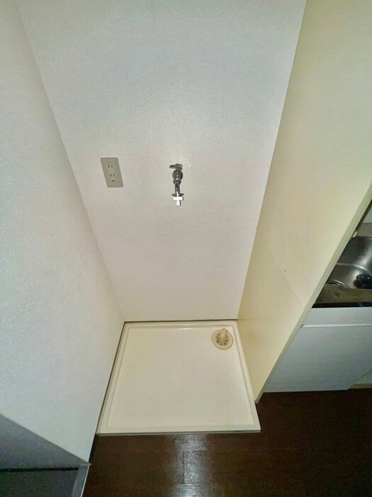 物件内観写真21　(洗濯機置場)