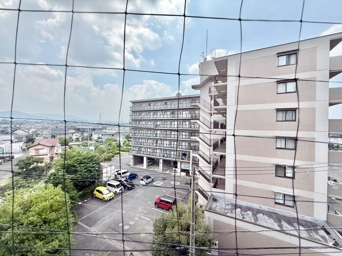 物件内観写真22　(室内からの展望)