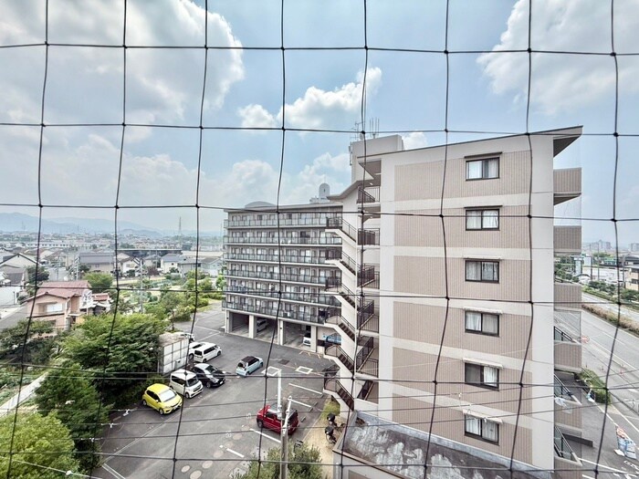 物件内観写真22　(室内からの展望)