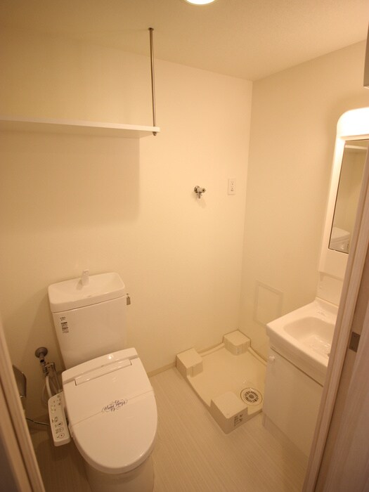 物件内観写真8　(洗面)