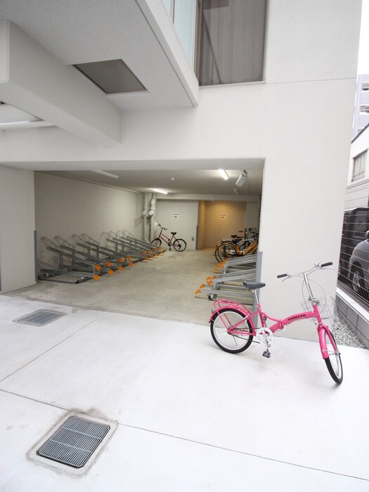 物件外観写真6　(駐輪場)