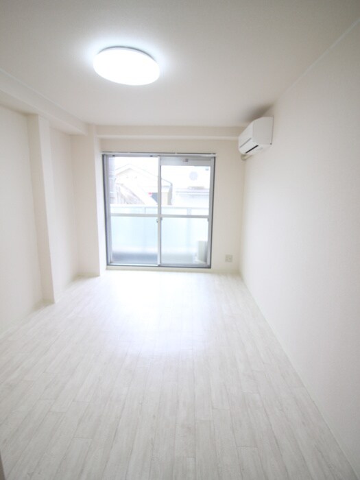 物件内観写真15　(居室)