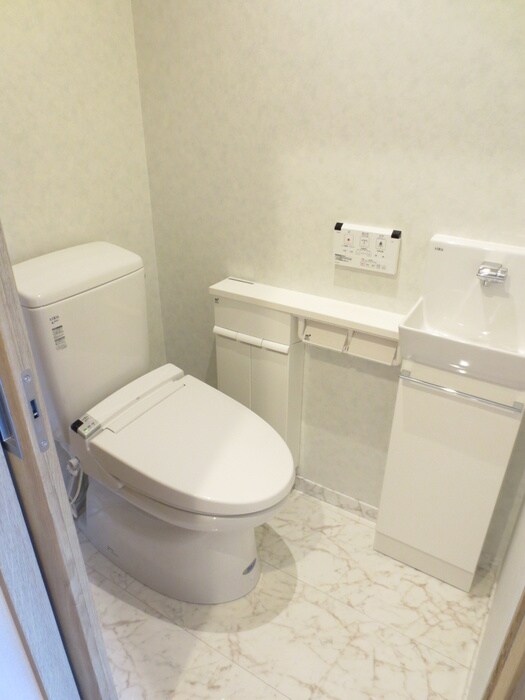 物件内観写真10　(トイレ)