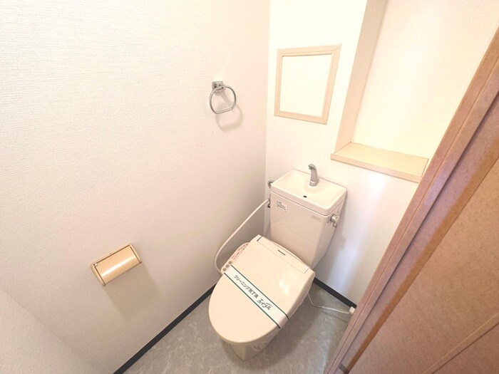 物件内観写真10　(トイレ)