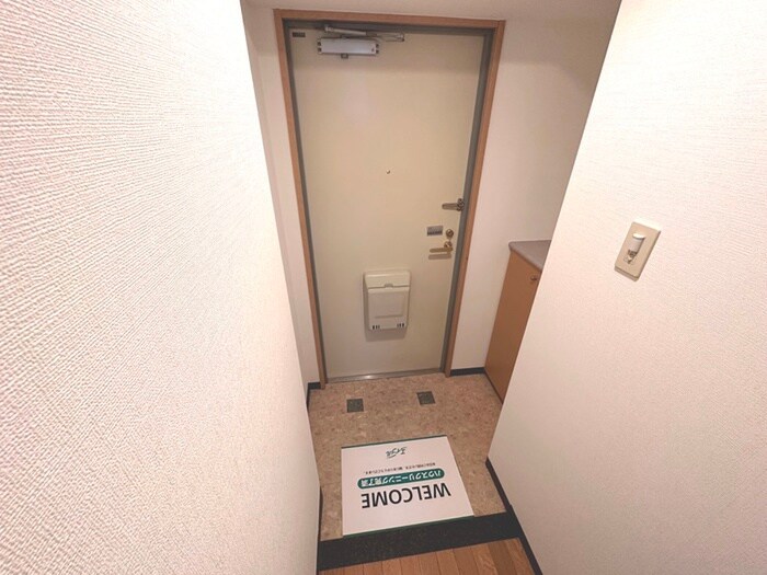物件内観写真19　(玄関)
