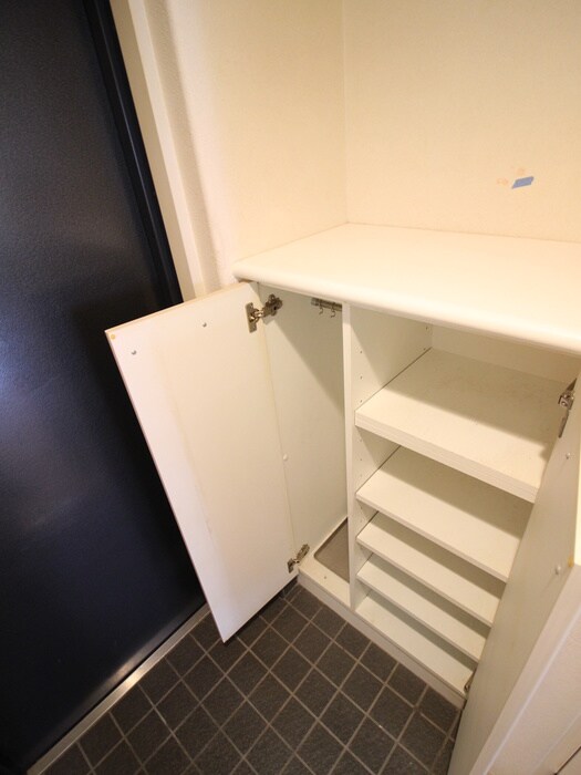 物件内観写真17　(靴箱)