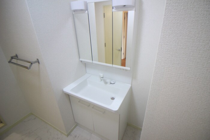 物件内観写真13　(洗面)