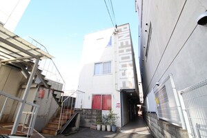 ﾊﾟｲﾝﾊｳｽ外観写真