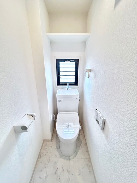 物件内観写真10　(トイレ)