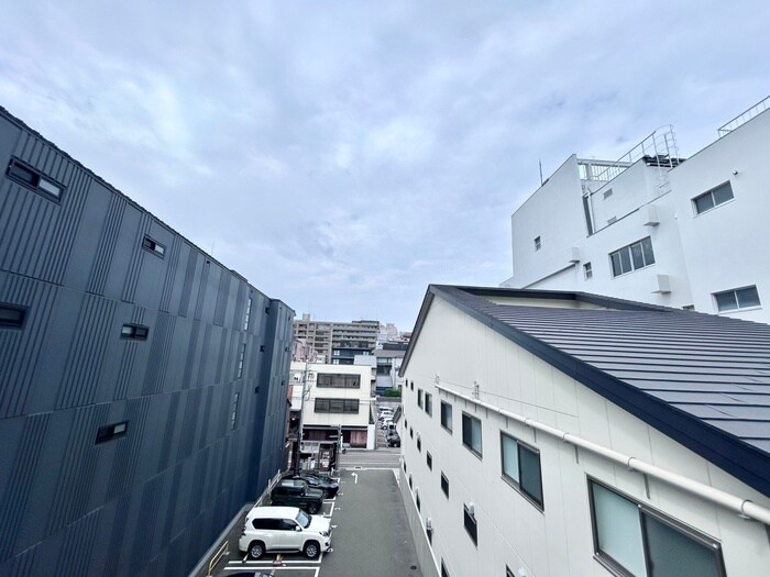 物件内観写真14　(室内からの展望)