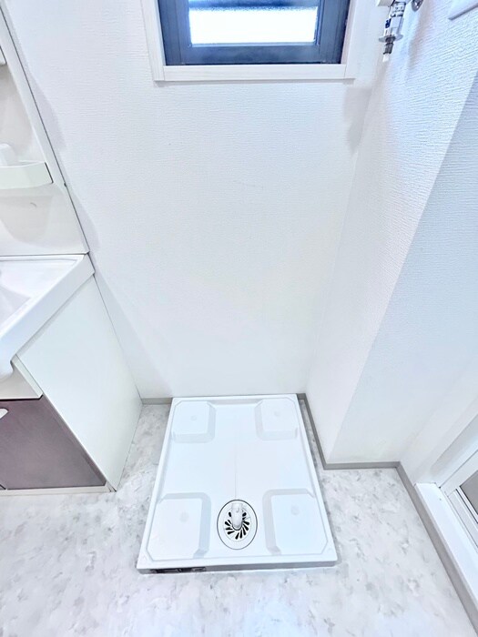 物件内観写真16　(洗濯機置場)