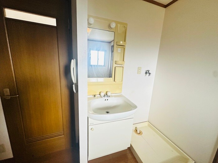 物件内観写真10　(洗面)