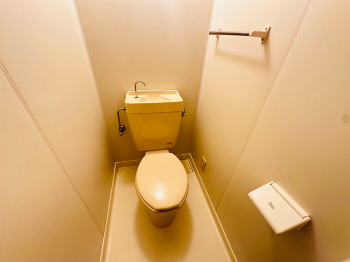 物件内観写真12　(トイレ)
