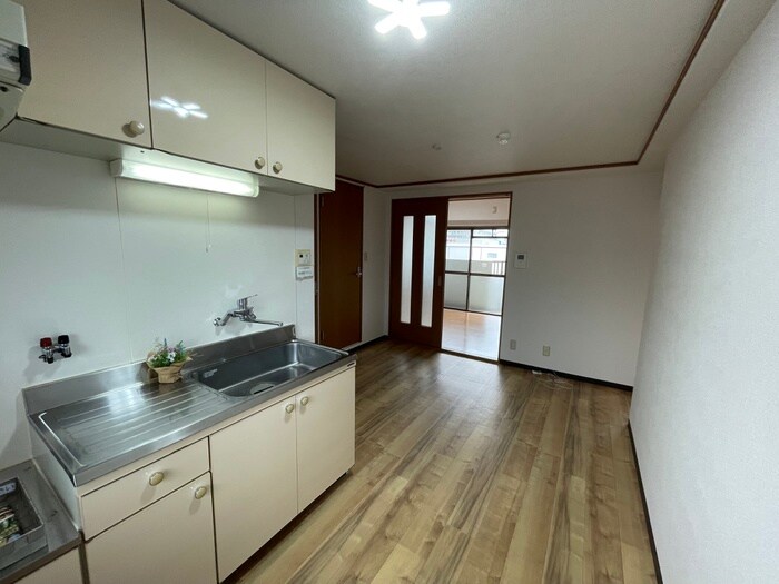 物件内観写真7　(居室)