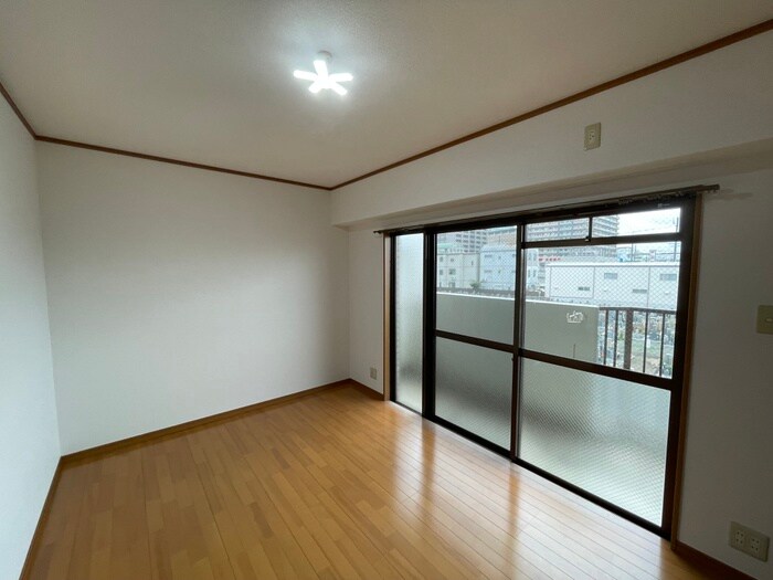 物件内観写真10　(居室)