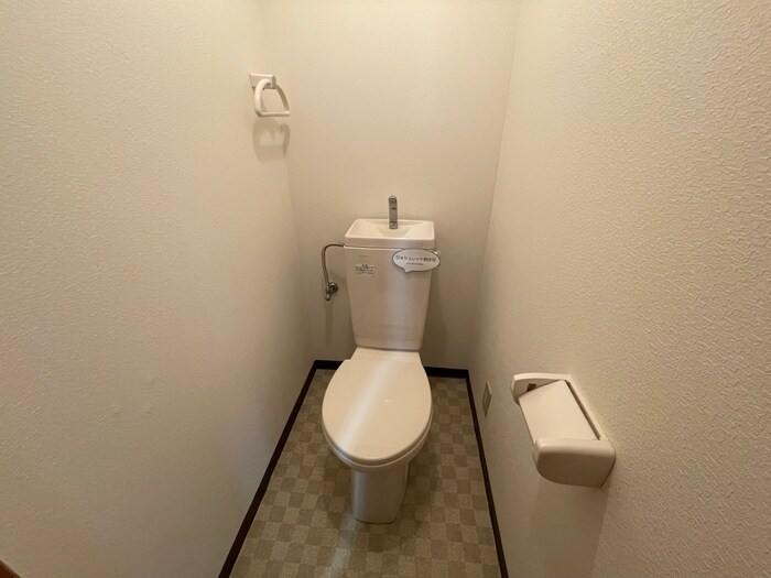 物件内観写真16　(トイレ)