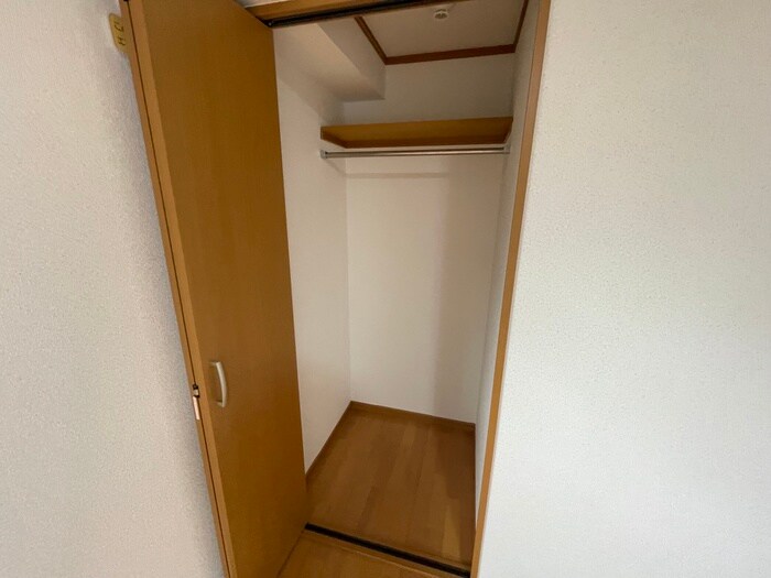 物件内観写真18　(収納)