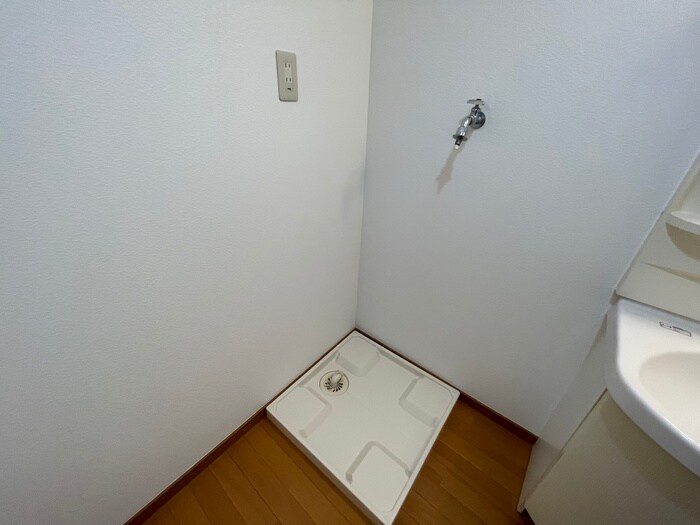 物件内観写真19　(洗濯機置場)