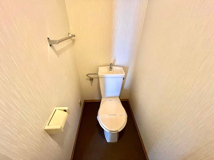 物件内観写真16　(トイレ)
