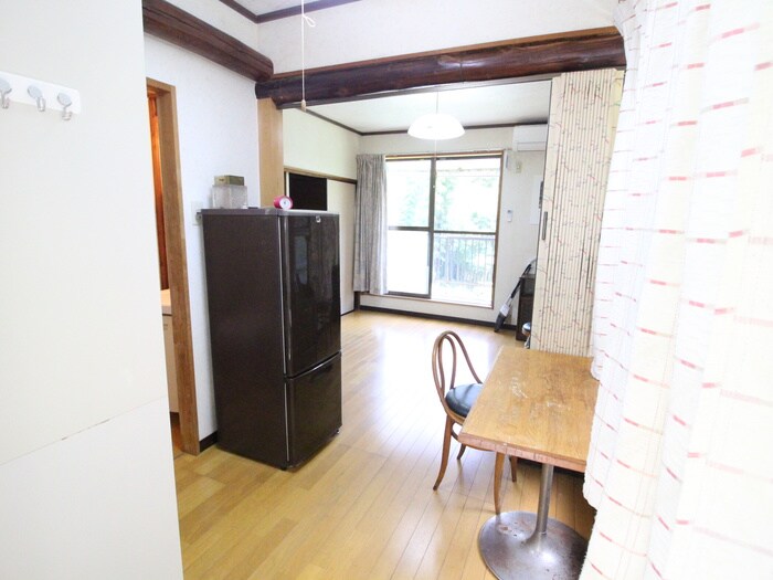 物件内観写真4　(居室)