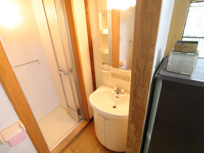 物件内観写真9　(洗面)