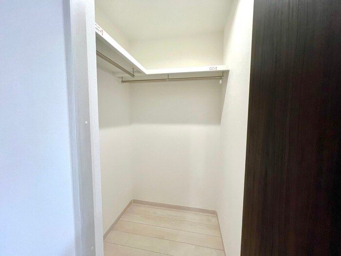 物件内観写真10　(収納)