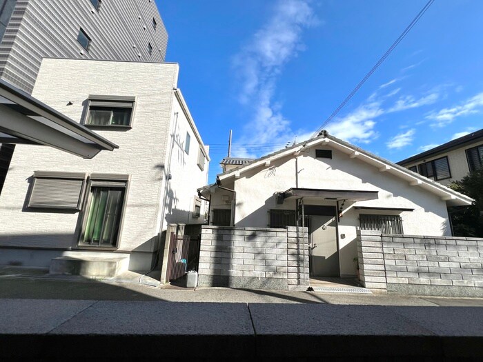 物件内観写真17　(室内からの展望)