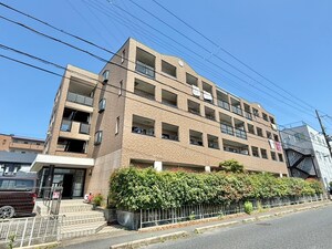 ラ・アルコバレーノ外観写真
