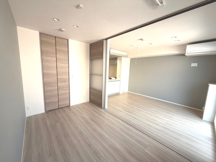 物件内観写真5　(居室)